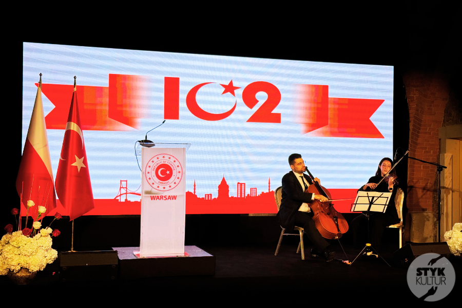 Styk Kultur - Agnieszka Maury | Turcja, Stambuł, książki - 29 Ekim Cumhuriyet Bayramı - Święto Republiki Turcji. Historia, znaczenie i współczesne obchody