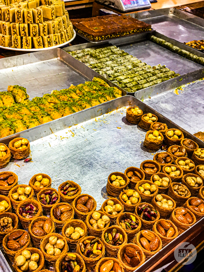 Styk Kultur - blog o Turcji - Tureckie szlaki smaków: eksplorując kulinarny labirynt Stambułu