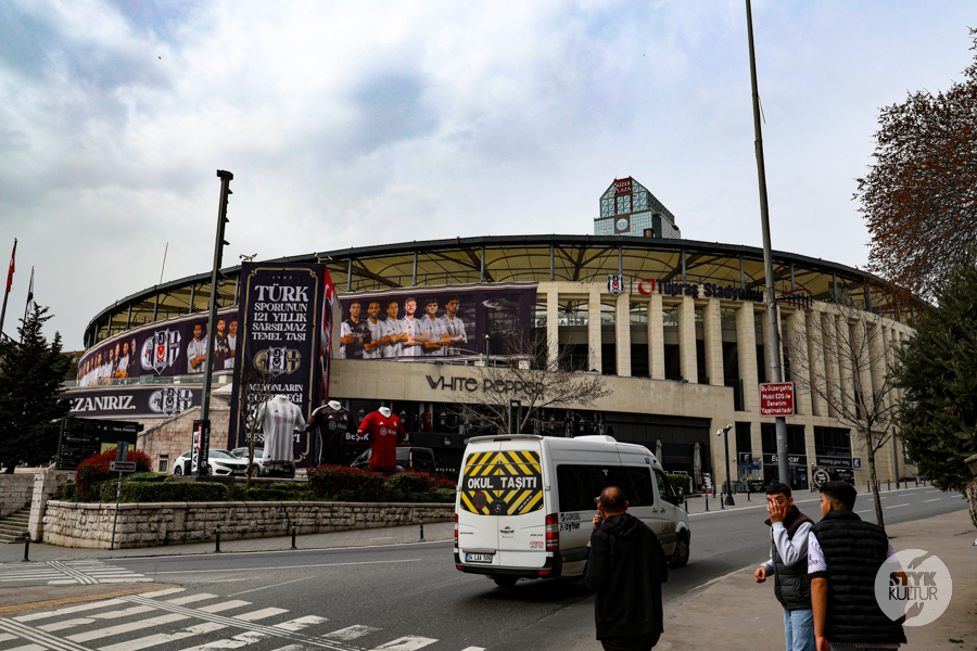 Styk Kultur - blog o Turcji - Stadion Tüpraş i Muzeum Beşiktaş JK: Ikona sportu i historii w Stambule