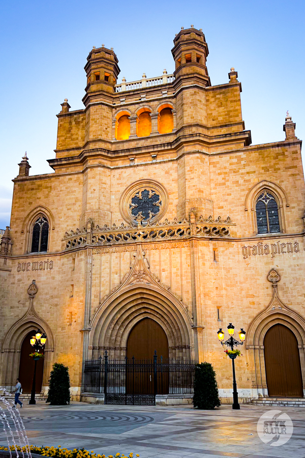 Styk Kultur - Agnieszka Maury | Turcja, Stambuł, książki - Castellón de la Plana – przewodnik po ukrytej perle wschodniej Hiszpanii