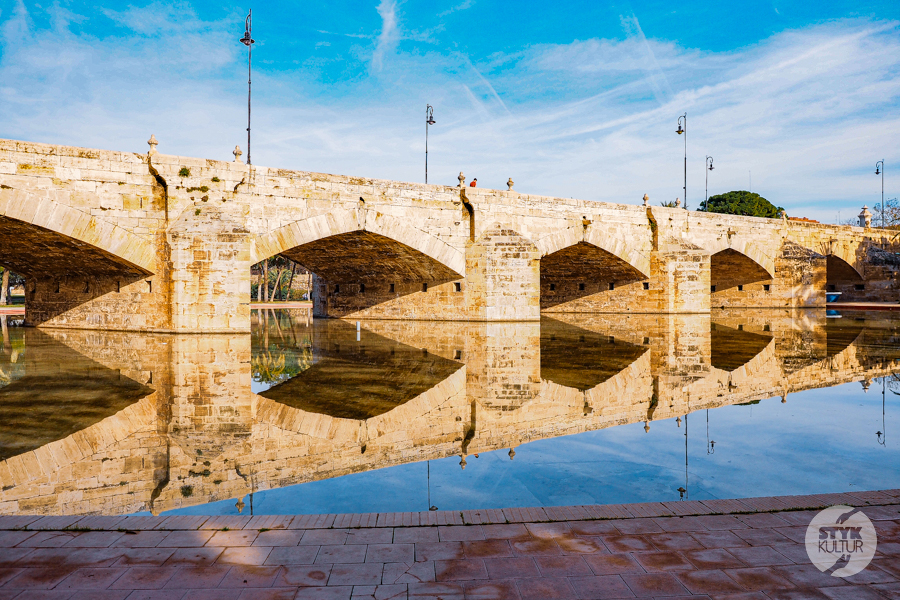 Walencja – przewodnik po perle wschodniej Hiszpanii Hiszpania Styk Kultur - Agnieszka Maury | Turcja, Stambuł, książki - Walencja – przewodnik po perle wschodniej Hiszpanii