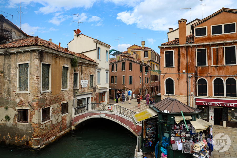 Styk Kultur - Agnieszka Maury | Turcja, Stambuł, książki - Banksy w Wenecji – street art w mieście kanałów