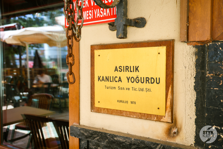 Styk Kultur - Agnieszka Maury | Turcja, Stambuł, książki - Jogurt Kanlıca – smak Bosforu zaklęty w tradycji