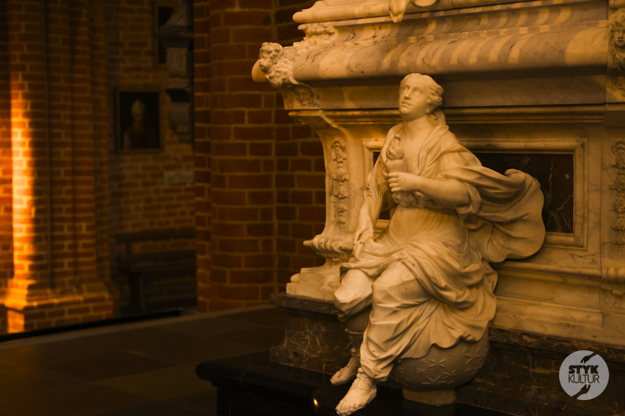 Katedra w Roskilde - ceglana kronika duńskiej monarchii wpisana na listę UNESCO Europa Styk Kultur - Agnieszka Maury | Turcja, Stambuł, książki - Katedra w Roskilde - ceglana kronika duńskiej monarchii wpisana na listę UNESCO