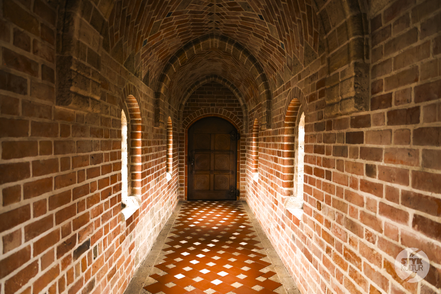 Katedra w Roskilde - ceglana kronika duńskiej monarchii wpisana na listę UNESCO Europa Styk Kultur - Agnieszka Maury | Turcja, Stambuł, książki - Katedra w Roskilde - ceglana kronika duńskiej monarchii wpisana na listę UNESCO