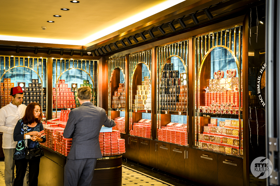 Hafız Mustafa 1864 - słodka kronika Stambułu zapisana w cukrze, pistacjach i czasie Turcja Styk Kultur - Agnieszka Maury | Turcja, Stambuł, książki - Hafız Mustafa 1864 - słodka kronika Stambułu zapisana w cukrze, pistacjach i czasie