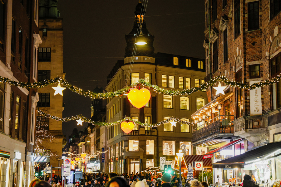 Największe atrakcje Kopenhagi – przewodnik po mieście, które redefiniuje sztukę życia Europa Styk Kultur - Agnieszka Maury | Turcja, Stambuł, książki - Największe atrakcje Kopenhagi – przewodnik po mieście, które redefiniuje sztukę życia